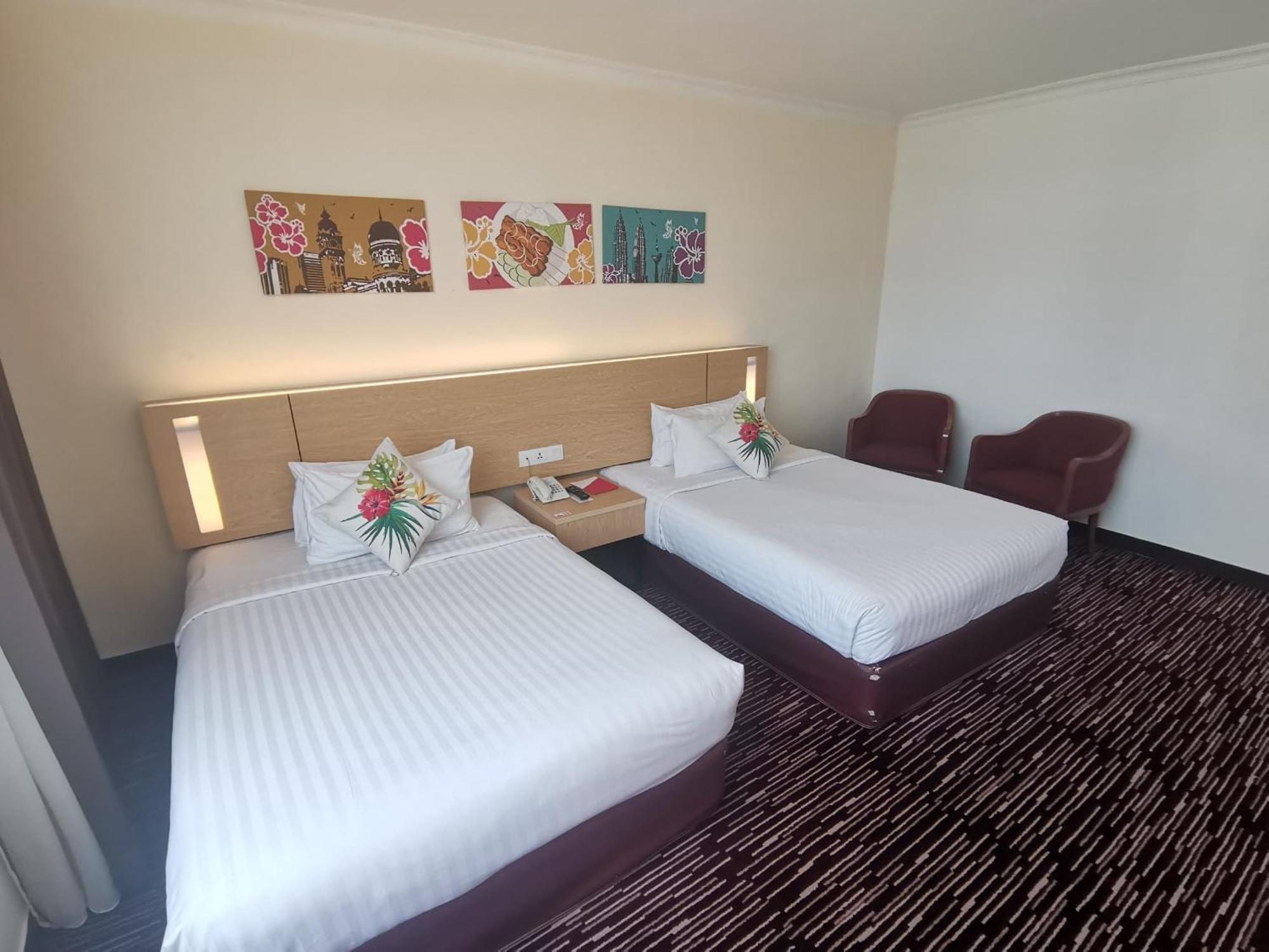 Rhr Hotel Каджанг Экстерьер фото